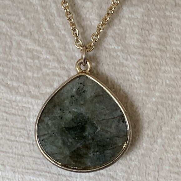 Vintage Faceted Labradorite Tear Drop Pendant Necklace 17" Gold-tone Gemstone - Picture 9 of 16